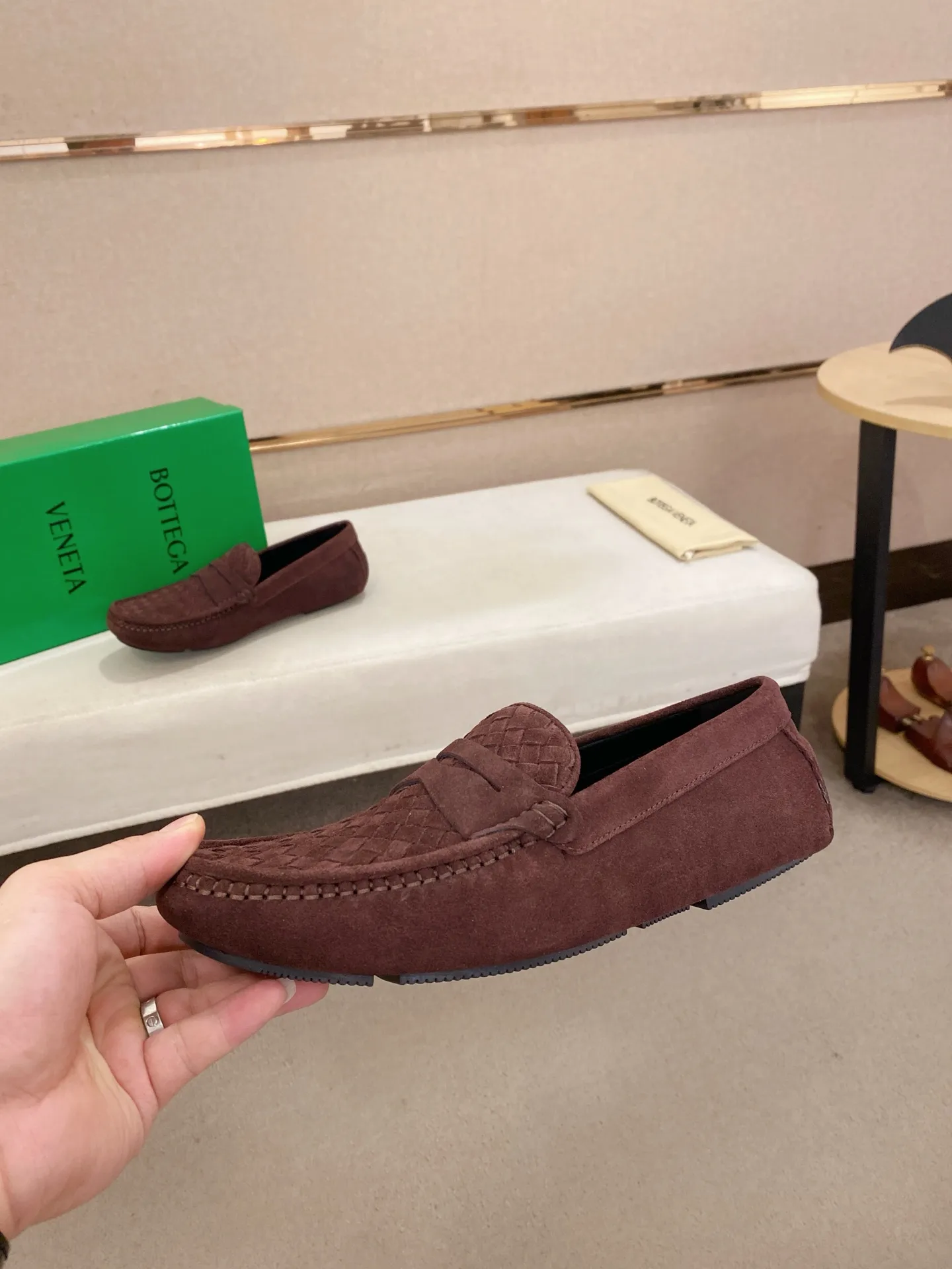 Men's shoes 💰 400💰 (Niu Li + Niu Pad) [BV] latest hot style‼ ️Casual men's shoes, uppers imported deer pattern first-layer cowhide ➕Full imported cowhide lining✔️Exquisite workmanship, excellent foot feel, special rubber soles✔️, cool and fashionable, the latest fashion, fashionable outsole, hurry up. Code number: 38-44 (can be customized to 37.45, non-refundable)